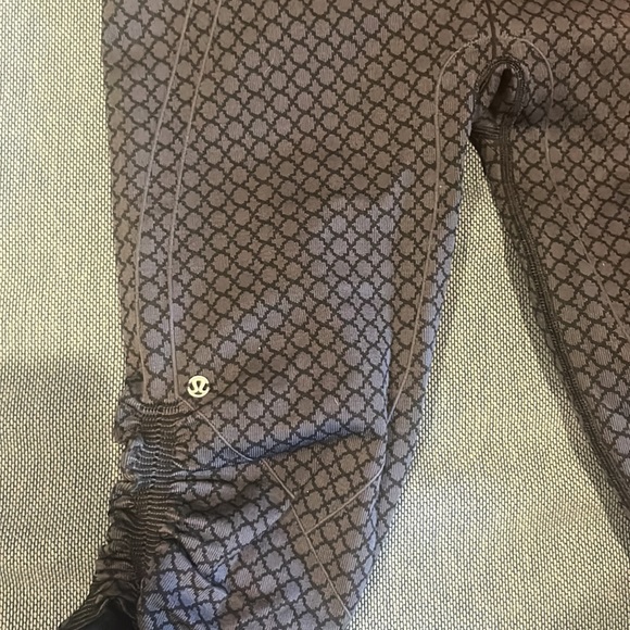 Lululemon capri leggings - Picture 3 of 3